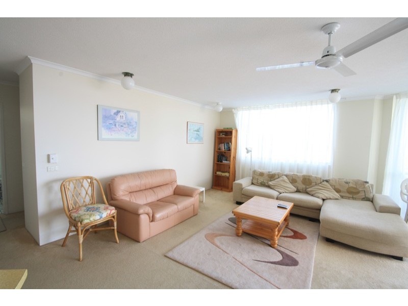 1/10 Ernest Street – The Headlands, Kings Beach QLD 4551