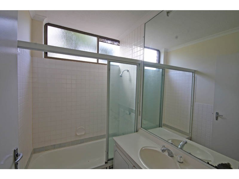 1/10 Ernest Street – The Headlands, Kings Beach QLD 4551