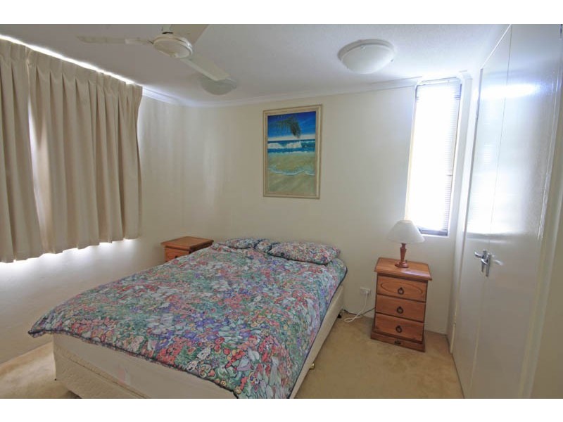 1/10 Ernest Street – The Headlands, Kings Beach QLD 4551