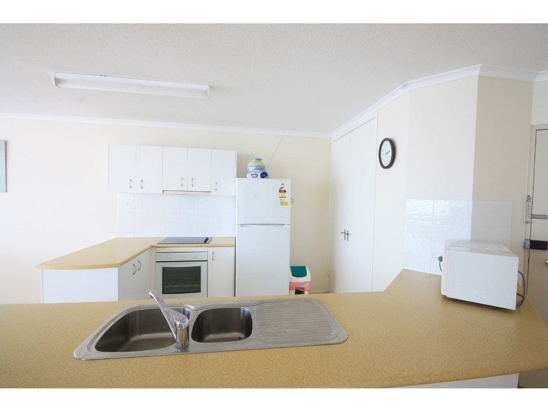 1/10 Ernest Street – The Headlands, Kings Beach QLD 4551