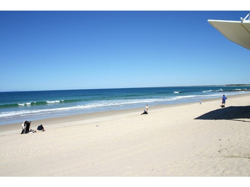 1/10 Ernest Street – The Headlands, Kings Beach QLD 4551