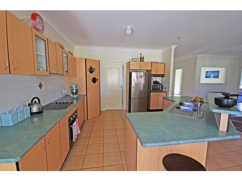 15 Endeavour Crescent, Pelican Waters QLD 4551