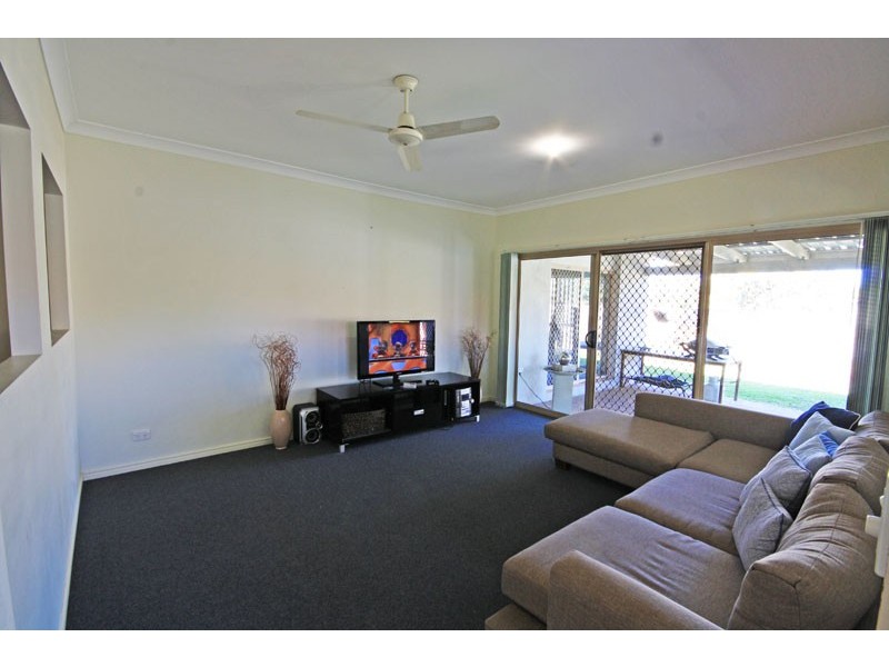 15 Endeavour Crescent, Pelican Waters QLD 4551