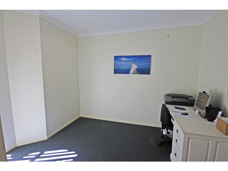 15 Endeavour Crescent, Pelican Waters QLD 4551
