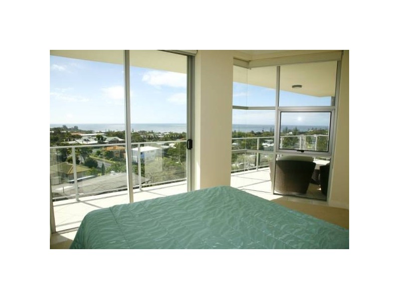 U701-2 / 7 Queen Street – The Observatory, Kings Beach QLD 4551