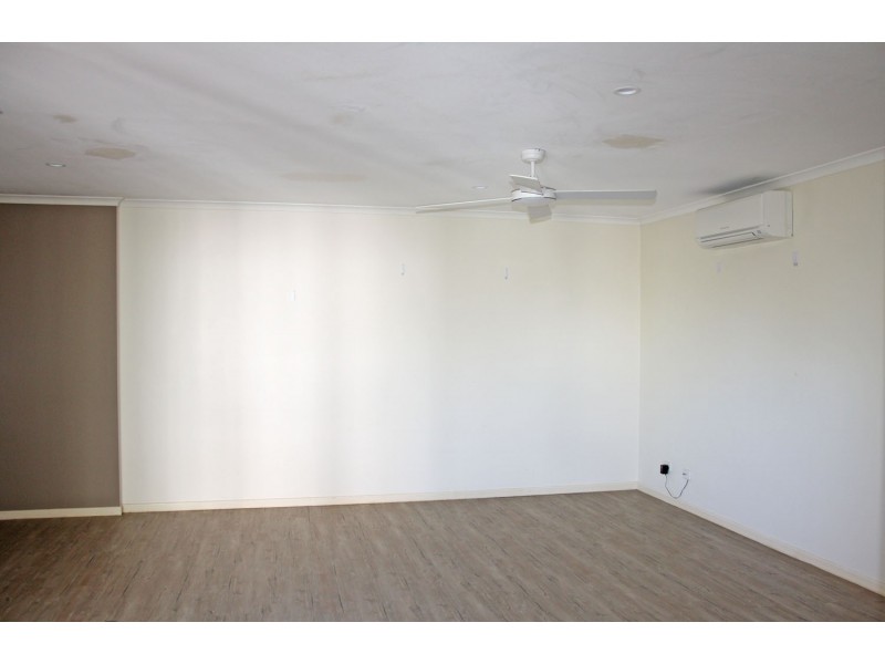 2/6 Gidgee Court, Caloundra West QLD 4551