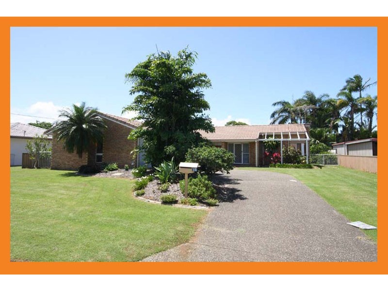 15 Barnett Street, Golden Beach QLD 4551