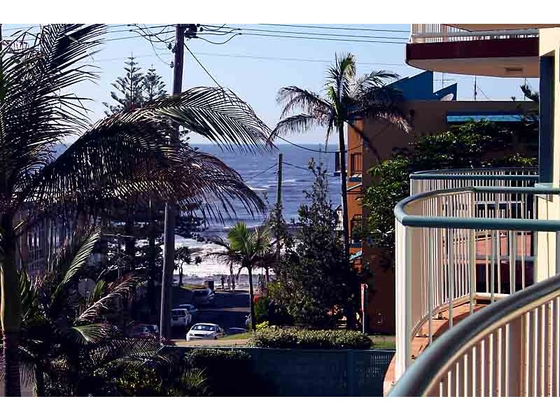 U4/22 Warne Tce- Ocean Crest, Kings Beach QLD 4551