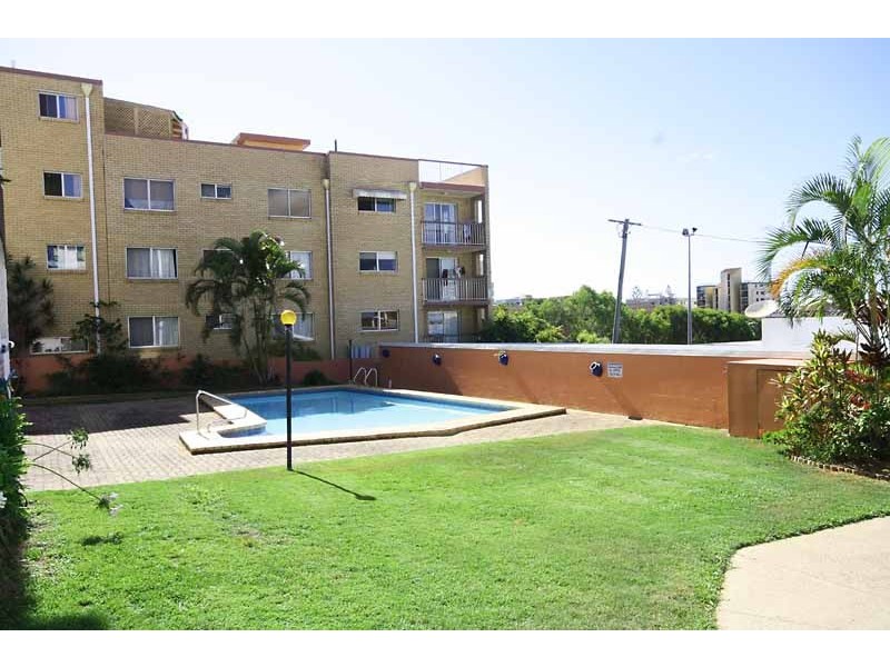 U12a/3 Sykes Ave- Spanish Villa, Kings Beach QLD 4551