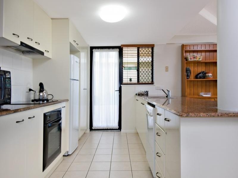 U2/42 Warne Tce- The Apartments, Kings Beach QLD 4551