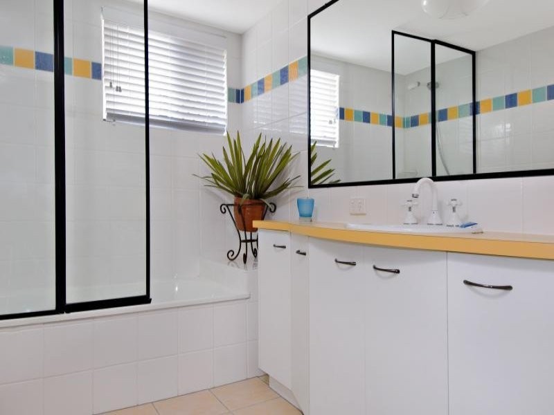 U2/42 Warne Tce- The Apartments, Kings Beach QLD 4551