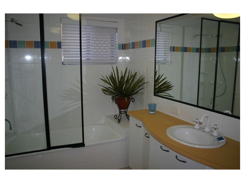 U2/42 Warne Tce- The Apartments, Kings Beach QLD 4551