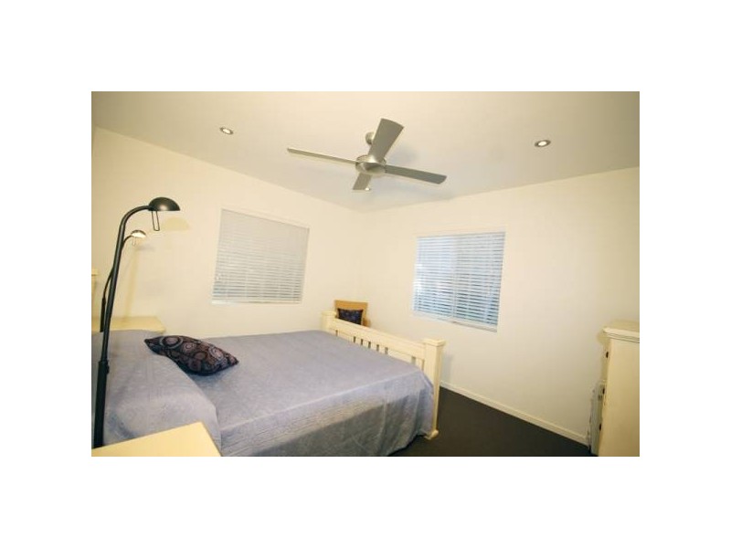 2 Robe, Currimundi QLD 4551