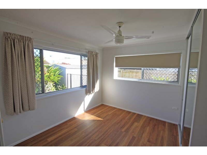 2 Bandaroo Street, Warana QLD 4575