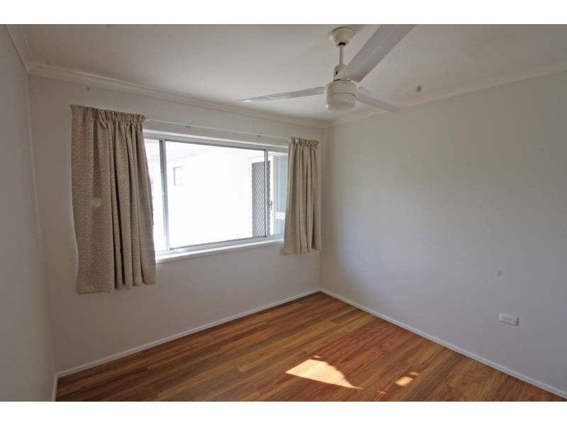 2 Bandaroo Street, Warana QLD 4575