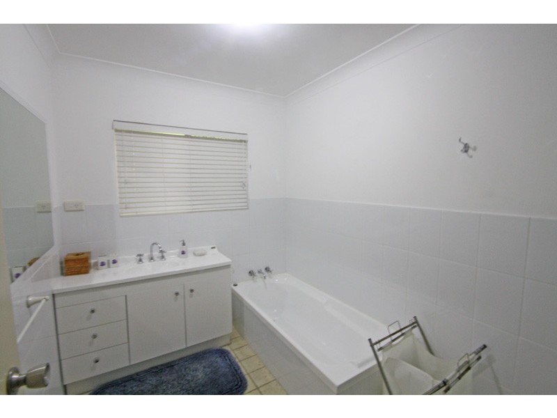 142 Westminster Avenue, Golden Beach QLD 4551