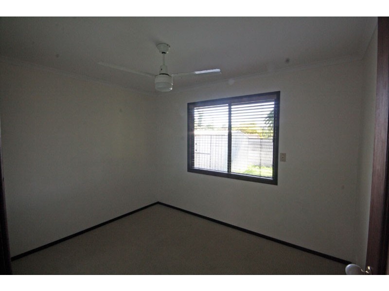 8 Pinaroo Street, Battery Hill QLD 4551