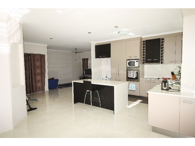 15 Gippsland Place, Caloundra West QLD 4551