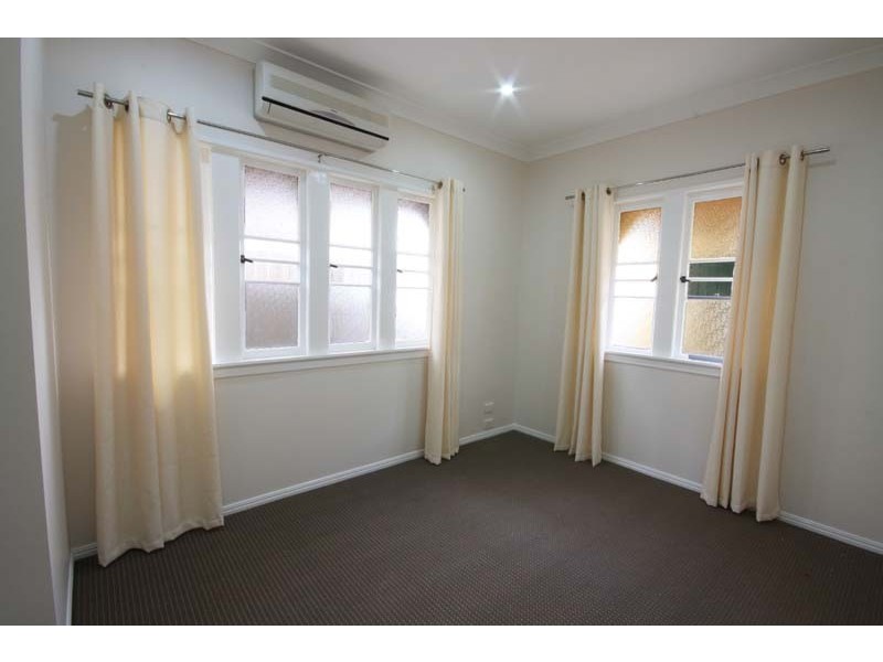 2/44 Roderick Street, Moffat Beach QLD 4551
