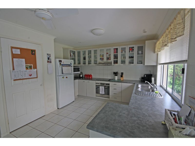 11 Carisbrook Court, Little Mountain QLD 4551
