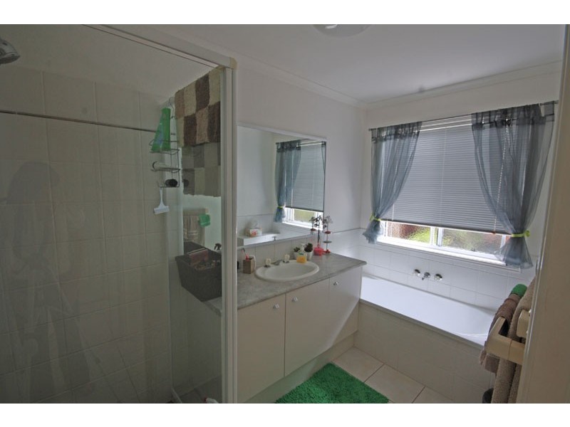 11 Carisbrook Court, Little Mountain QLD 4551
