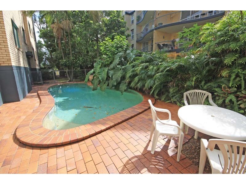 2/7 Sykes Avenue – Neptune Seas, Kings Beach QLD 4551