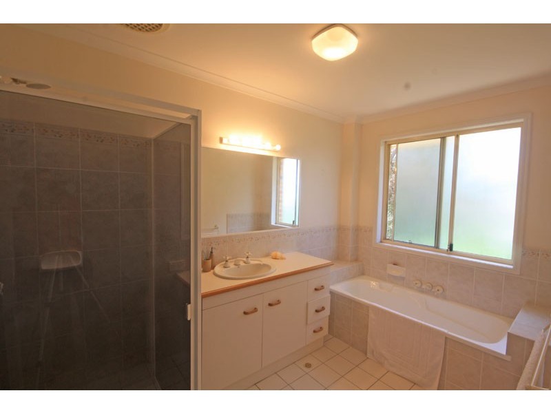 2/14 Acacia Avenue, Shelly Beach QLD 4551