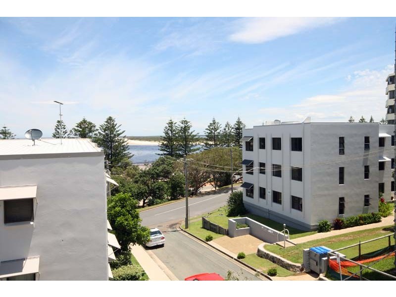 3/53 Lower Gay Terrace “Kingfisher”, Kings Beach QLD 4551