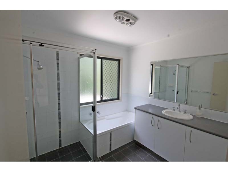 2/13 Regent Street, Caloundra QLD 4551