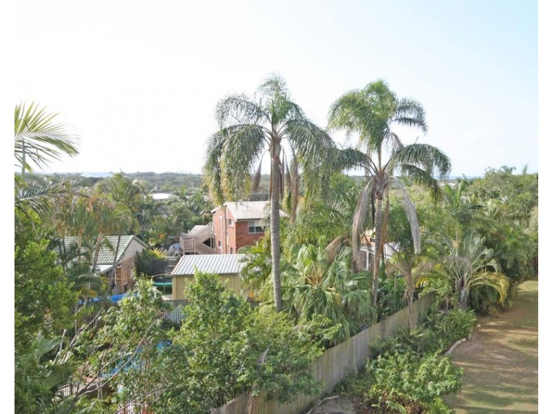 9/8 Coonowrin Street, Dicky Beach QLD 4551