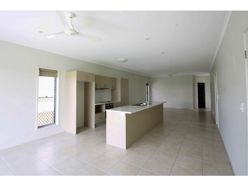 5 Wheeler Crescent, Caloundra West QLD 4551