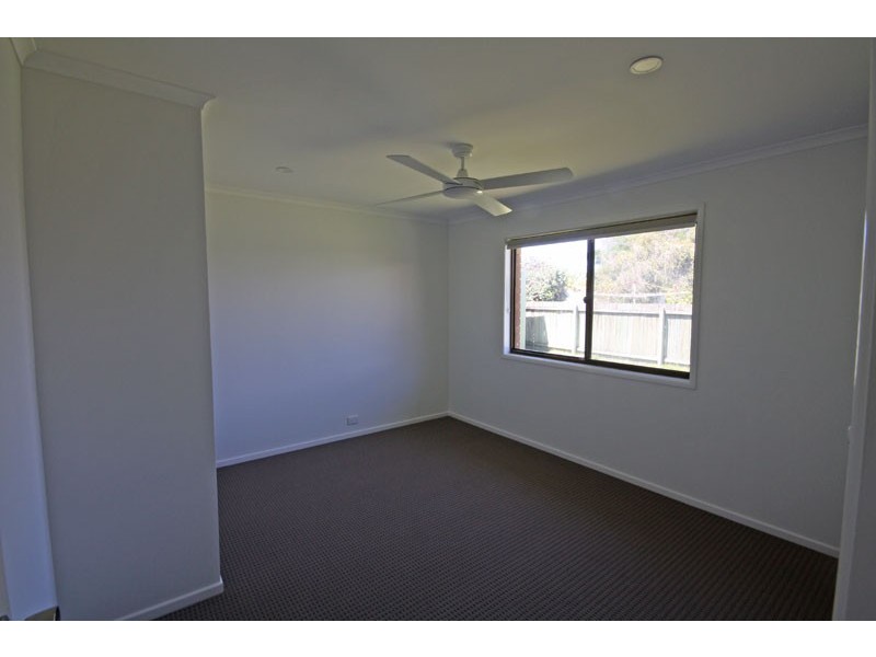 37 Lapoinya Crescent, Warana QLD 4575