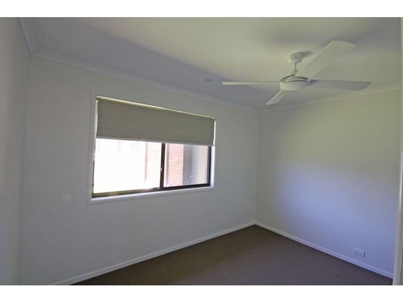 37 Lapoinya Crescent, Warana QLD 4575
