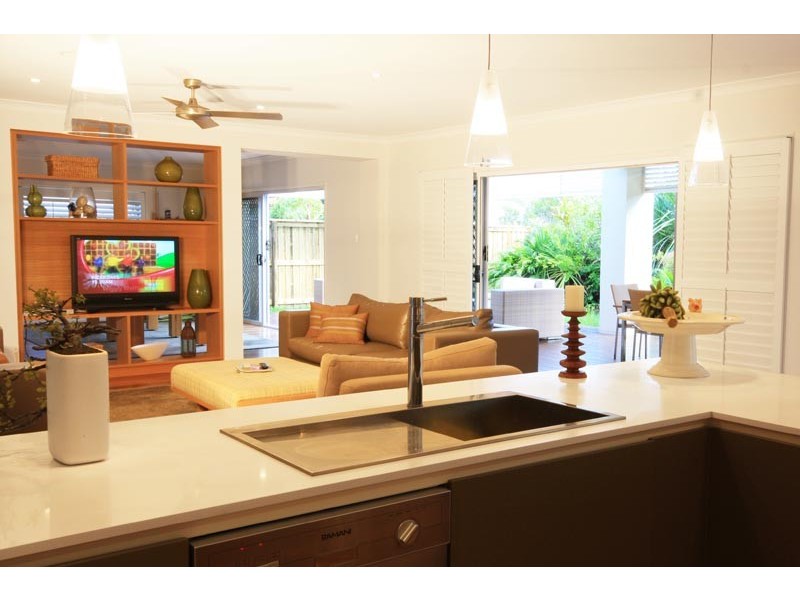 2 Tiller Street, Wurtulla QLD 4575