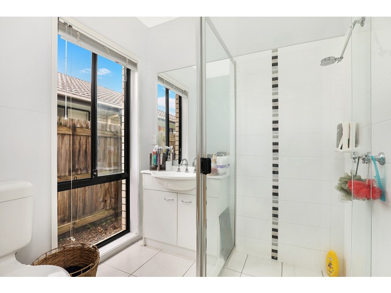 24 Mansell Street, Meridan Plains QLD 4551