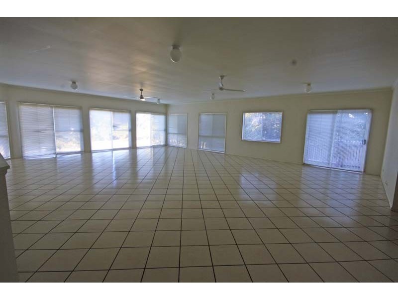 24 Flamingo Street, Little Mountain QLD 4551