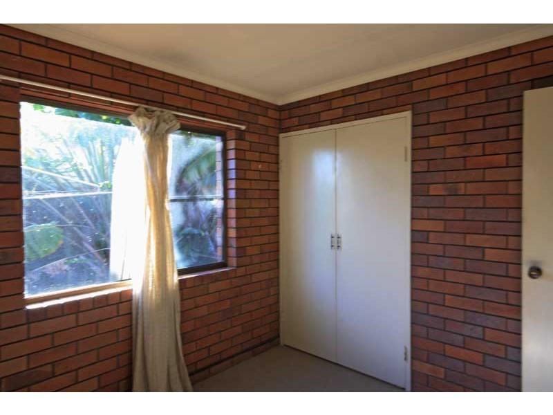 2/11 Bowman Road, Caloundra QLD 4551