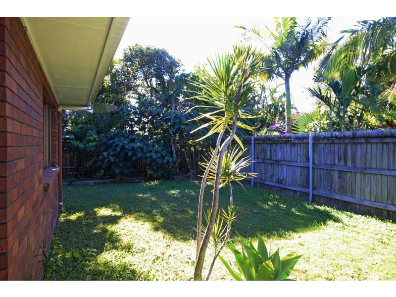 2/11 Bowman Road, Caloundra QLD 4551