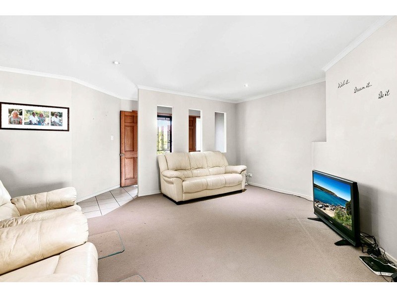 16 Montserrat Crescent, Caloundra West QLD 4551