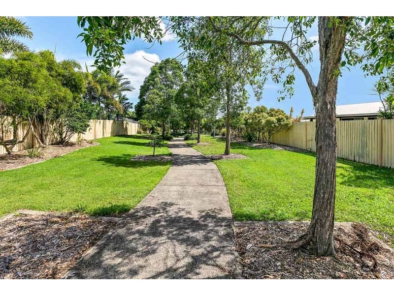 16 Montserrat Crescent, Caloundra West QLD 4551