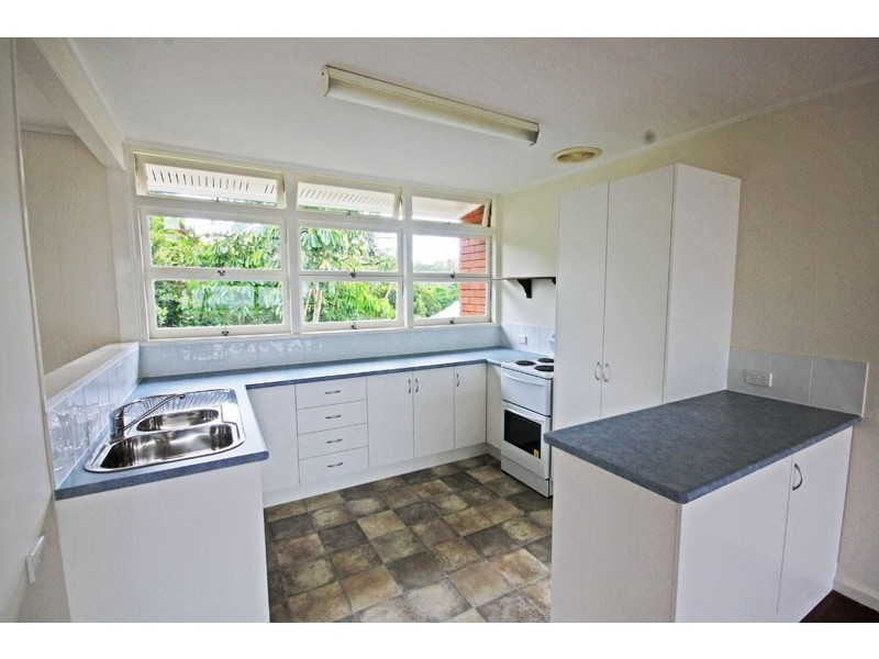 31 Saltair Street, Kings Beach QLD 4551