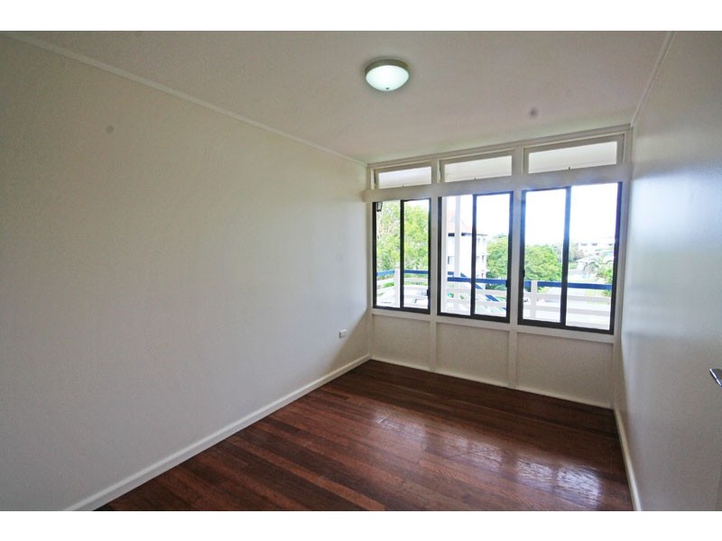 31 Saltair Street, Kings Beach QLD 4551