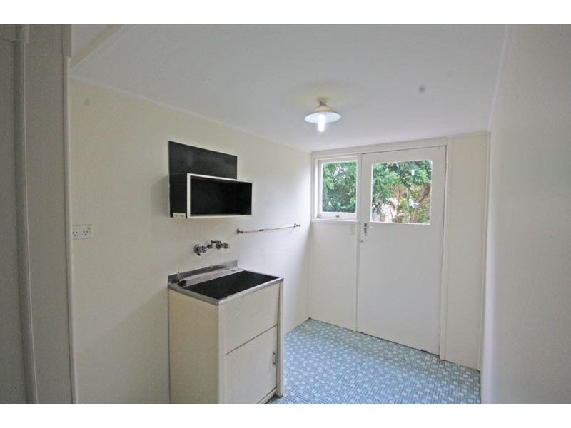 31 Saltair Street, Kings Beach QLD 4551