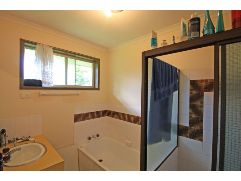 1/4 Rufous Court, Caloundra QLD 4551