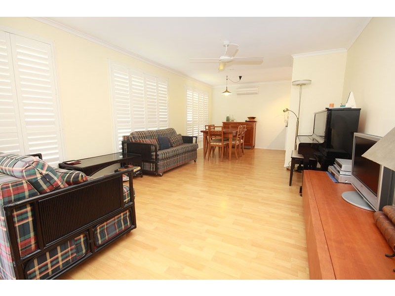 4 Dotterel St, Parrearra QLD 4575