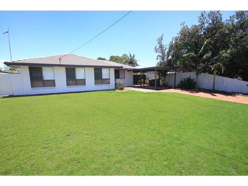 4 Dotterel St, Parrearra QLD 4575