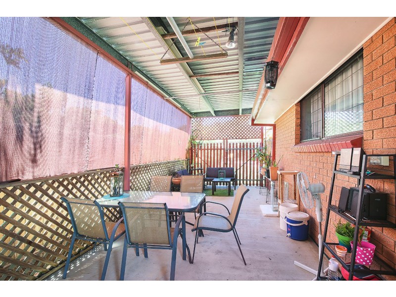 2 Doon Doon St, Currimundi QLD 4551