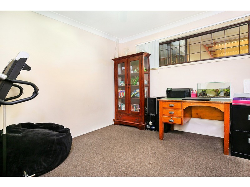 2 Doon Doon St, Currimundi QLD 4551