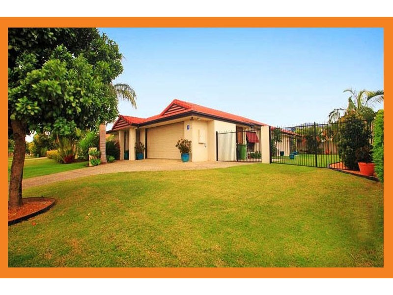 8 Mayo St, Caloundra West QLD 4551