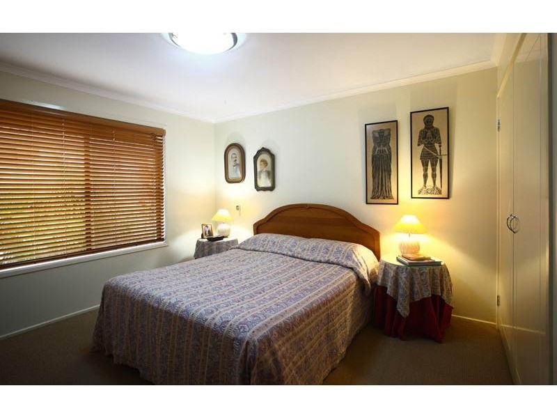 8 Mayo St, Caloundra West QLD 4551